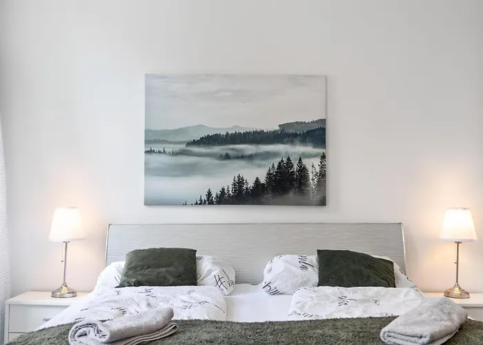 Affordable 2br Apt- Connected To The Whole